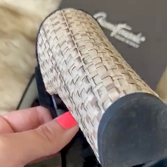 Gianni Ferrante Black Suede Platform Sandals - Picture 9 of 12